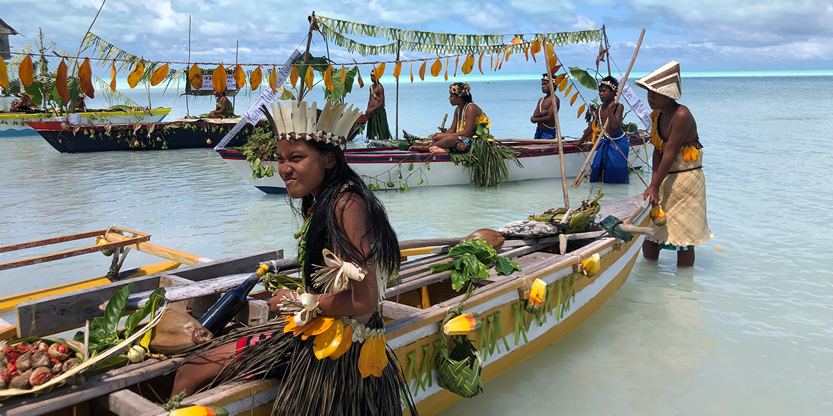 https://www.adaptation-undp.org/sites/default/files/news/Locally-sourced-How-Kiribati-is-shoring-up-food-security-and-community-resilience-in-the-face-of-global-climate-change-1200x600.jpg